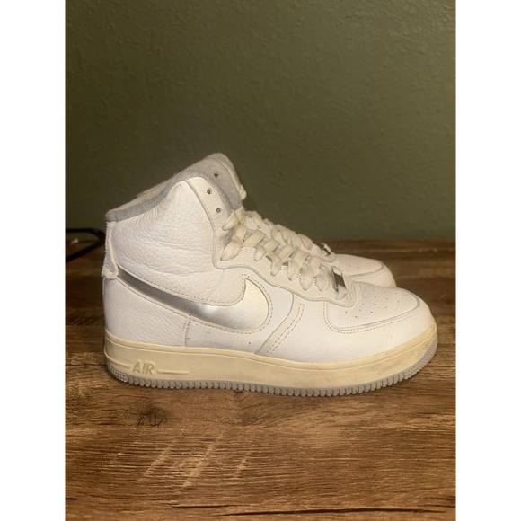 A70 SIZE 8.5 WOMEN'S NIKE AF1 SCULPT SUMMIT WHITE SILVER - Picture 2 of 9